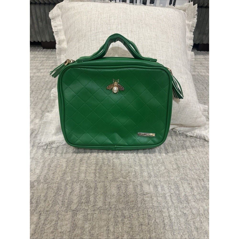 LACATTURA Hanging‎ Toiletry Bag for Women, Leather Travel Makeup Bag, Green